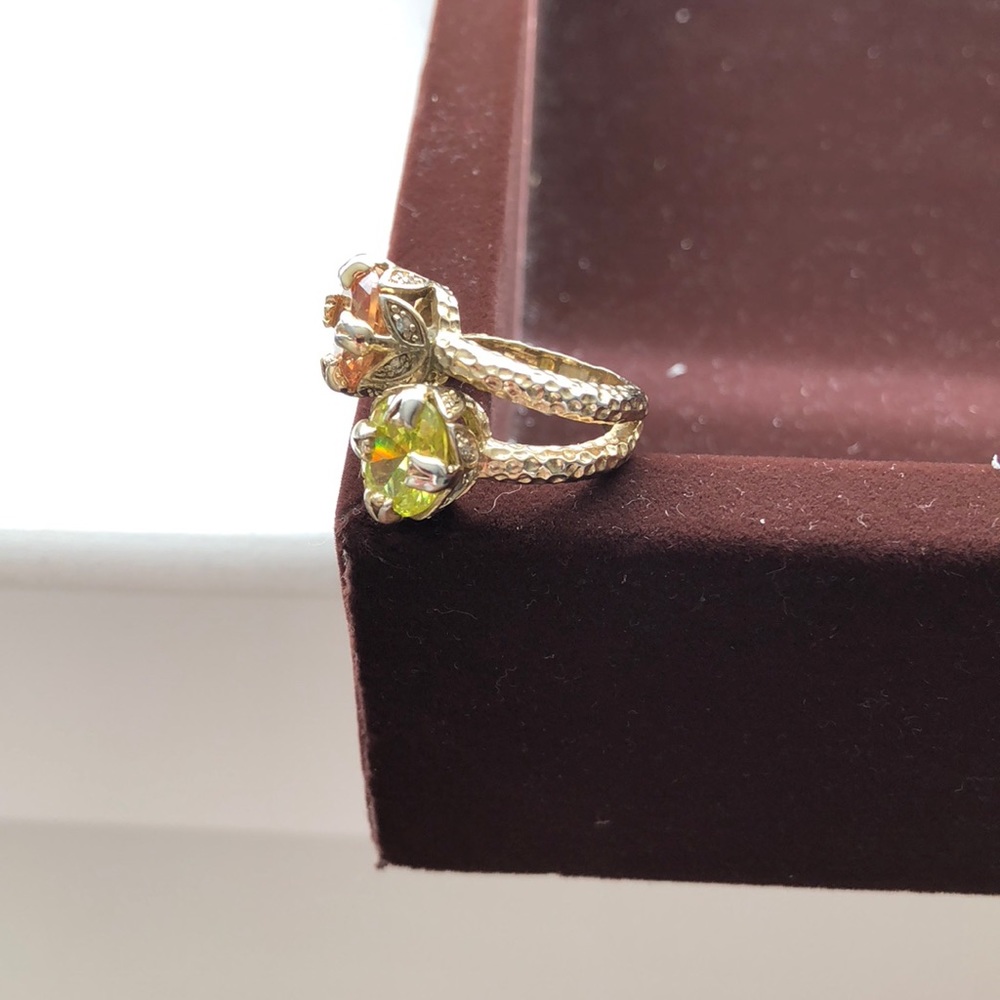 Beautiful tulip ring!